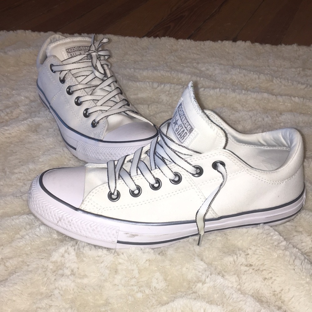 White and gray converse all star low tops